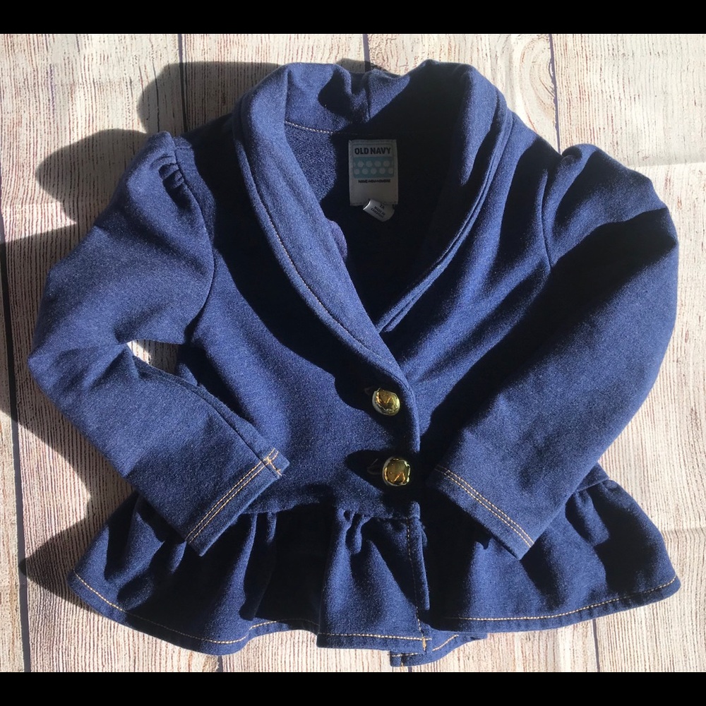 2t Old Navy ruffle bottom cardigan